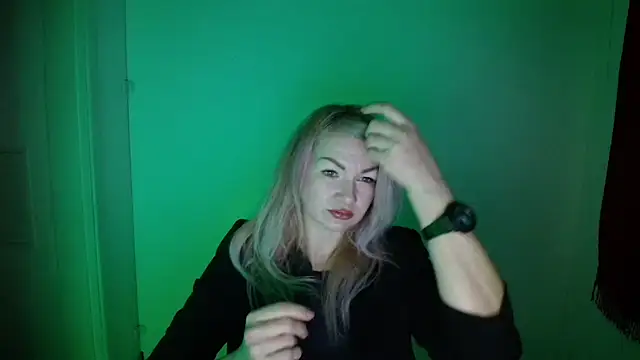 Snapshot of Madonna_Fire chatting on January 2026 06:40:01 AM Madonna Fire online show from January 2026 06:40:01 AM