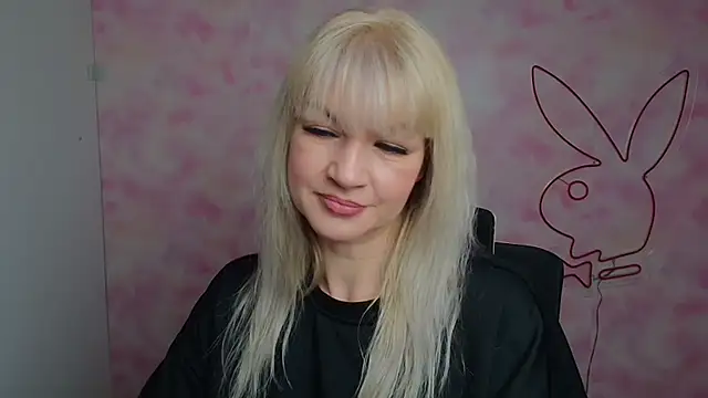 Snapshot of Madonna_Fire chatting on February 2026 12:50:02 PM Madonna Fire online show from February 2026 12:50:02 PM