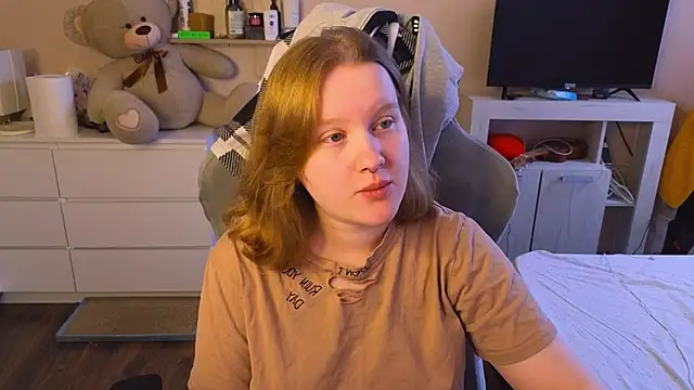 Ol1via online show from April 2026 02:44:02 AM