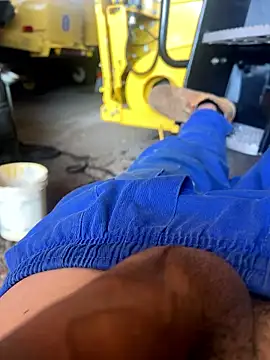 MorenodX01 online show from January 2026 11:14:01 AM