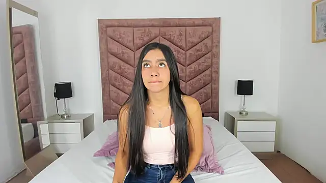 Zara Cardona online show from January 2026 11:59:02 AM