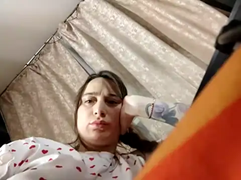 Snapshot of Ammy-Blum chatting on February 2026 03:31:02 PM Ammy-Blum online show from February 2026 03:31:02 PM