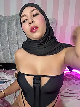 Snapshot of Shann_95 chatting on July 2026 08:45:02 PM Shann 95 online show from July 2026 08:45:02 PM