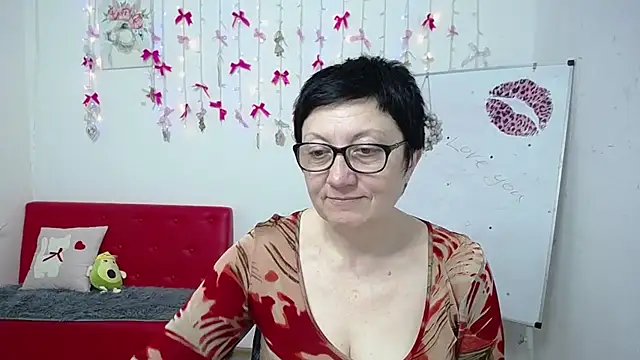 EmilyL0ve online show from April 2026 07:58:02 PM