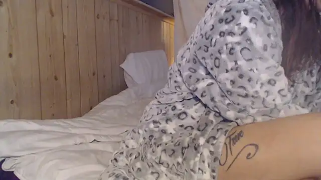 saraswirls69xh online show from March 2026 12:31:02 PM