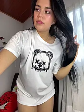 sophyy white online show from March 2026 10:48:01 PM