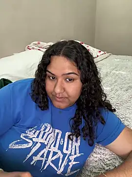 Angeliccreamyrican online show from April 2026 07:00:01 PM