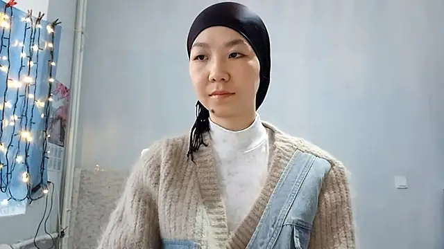 VuiCutie online show from January 2026 03:42:02 AM