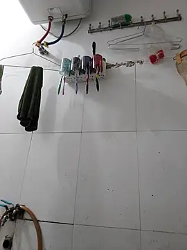 donaaa2 online show from April 2026 09:39:33 PM