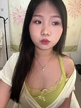 xiaoguai99 online show from August 2026 07:18:02 AM