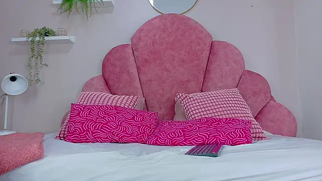 Snapshot of SamanthaSky__ chatting on January 2026 03:22:02 AM SamanthaSky online show from January 2026 03:22:02 AM