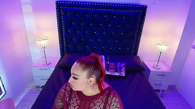 Hannah andrews online show from February 2026 07:25:02 PM