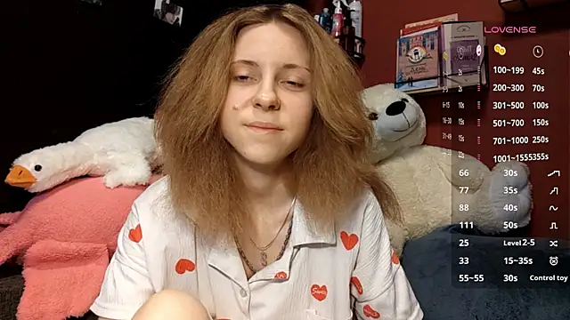 Snapshot of TiaraHenegan chatting on February 2026 07:13:01 AM TiaraHenegan online show from February 2026 07:13:01 AM