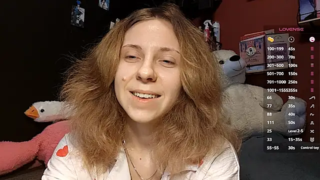 Snapshot of TiaraHenegan chatting on February 2026 07:23:01 AM TiaraHenegan online show from February 2026 07:23:01 AM