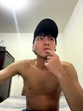 Snapshot of ErickRojass3 chatting on January 2026 02:03:02 AM ErickRojass3 online show from January 2026 02:03:02 AM
