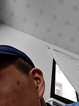 woxihuanzheli123 online show from March 2026 03:43:02 AM