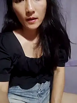 Snapshot of Asami_6868 chatting on May 2026 04:15:02 PM Asami 6868 online show from May 2026 04:15:02 PM