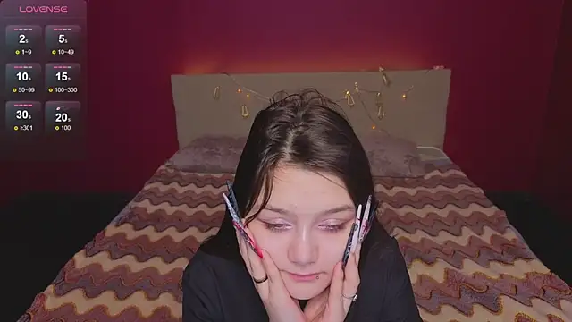 xxxnaughtyfoxyxxx online show from April 2026 09:32:02 AM