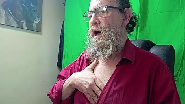 Snapshot of Uncle_Hottie chatting on March 2026 03:26:01 PM Uncle Hottie online show from March 2026 03:26:01 PM