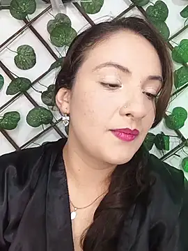 Evaa Angelina online show from January 2026 05:01:01 AM