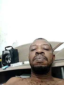 Negaomalinha1 online show from January 2026 06:33:02 PM