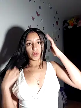 Vania-07 online show from March 2026 03:33:01 AM