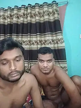 Snapshot of soft_couple778 chatting on May 2026 04:37:01 PM soft couple778 online show from May 2026 04:37:01 PM