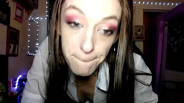 SultryEroticSlut online show from February 2026 01:04:02 AM