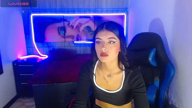 Snapshot of honeyluxe_ chatting on February 2026 04:38:02 AM honeyluxe online show from February 2026 04:38:02 AM