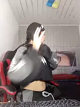 Snapshot of honeyluxe_ chatting on February 2026 04:13:01 AM honeyluxe online show from February 2026 04:13:01 AM