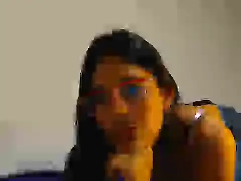 Elizabeth manzon online show from May 2026 10:25:01 PM