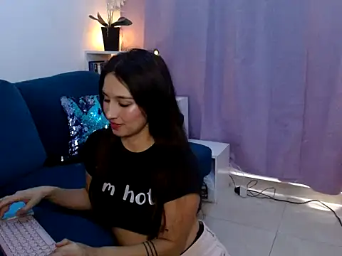 Almaglow  online show from April 2026 07:09:02 PM