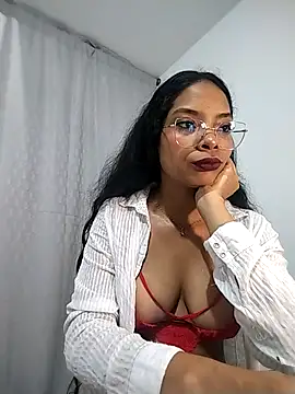 KATALINA SANTANA  online show from February 2026 11:49:01 PM