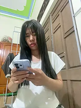 Snapshot of Miss_me29 chatting on March 2026 08:27:02 PM Miss me29 online show from March 2026 08:27:02 PM