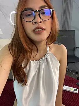 CrystalFairy007 online show from April 2026 07:31:01 AM