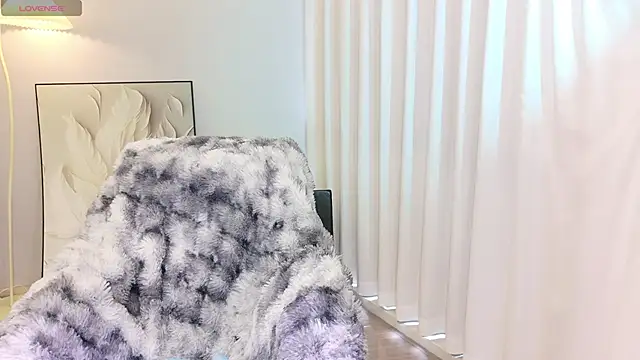 Miaomiao Baby520 online show from April 2026 08:42:02 AM