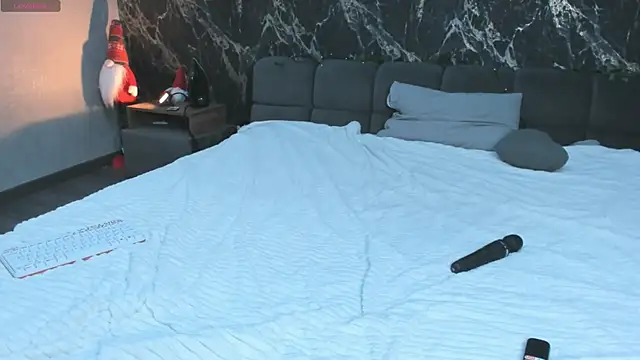 stella torres online show from March 2026 05:02:02 AM