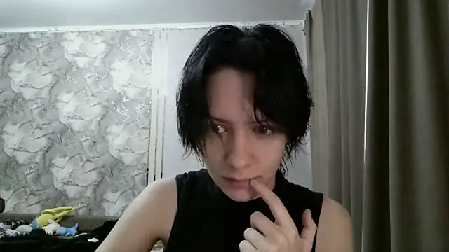 LxayBloom online show from February 2026 09:17:01 AM