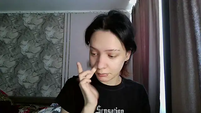 LxayBloom online show from February 2026 08:10:02 AM