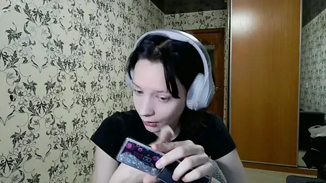 LxayBloom online show from March 2026 01:48:02 PM