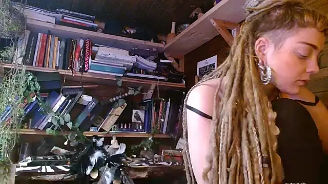 Snapshot of spiralhokkaido23 chatting on June 2026 08:15:02 AM spiralhokkaido23 online show from June 2026 08:15:02 AM