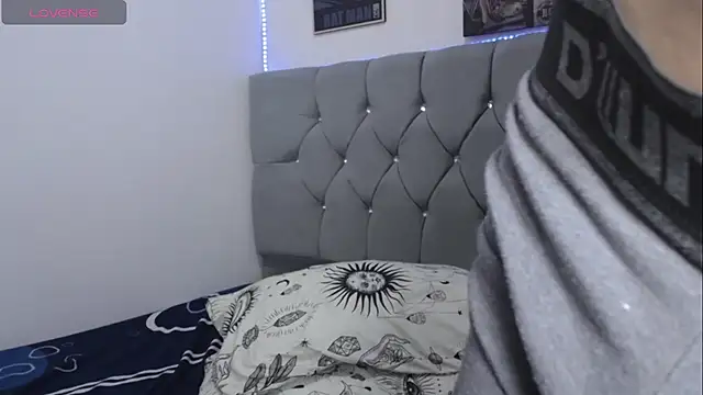 Snapshot of Loganjhonson19 chatting on January 2026 02:27:02 AM Loganjhonson19 online show from January 2026 02:27:02 AM