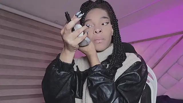 mia gatesvg online show from March 2026 03:45:02 AM