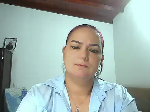 Snapshot of Roja_tentacion chatting on January 2026 04:21:02 PM Roja tentacion online show from January 2026 04:21:02 PM