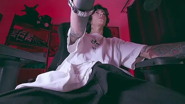 Olliver   y online show from February 2026 03:17:01 AM