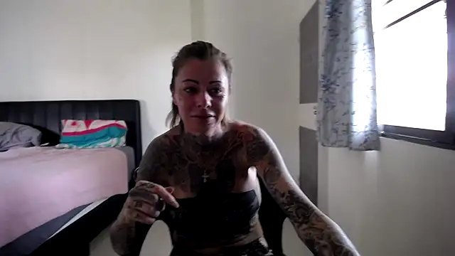 SarahDaniels33 online show from January 2026 05:24:02 AM