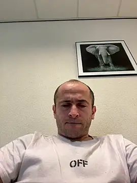 Majestik1 online show from February 2026 02:16:02 PM