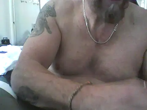 Snapshot of loudandproud chatting on June 2026 01:18:02 AM loudandproud online show from June 2026 01:18:02 AM