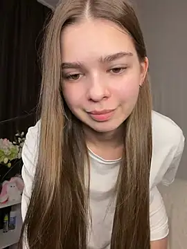Snapshot of SkylineBliss chatting on May 2026 03:05:01 PM SkylineBliss online show from May 2026 03:05:01 PM