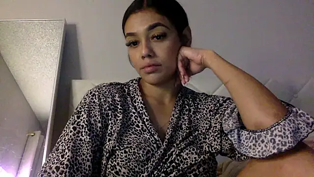 layla223 online show from January 2026 05:32:02 AM